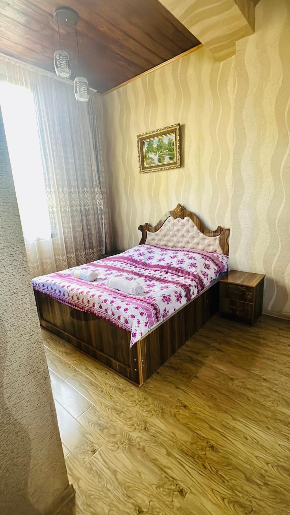 Guesthouse Kamelia Martvili Buitenkant foto