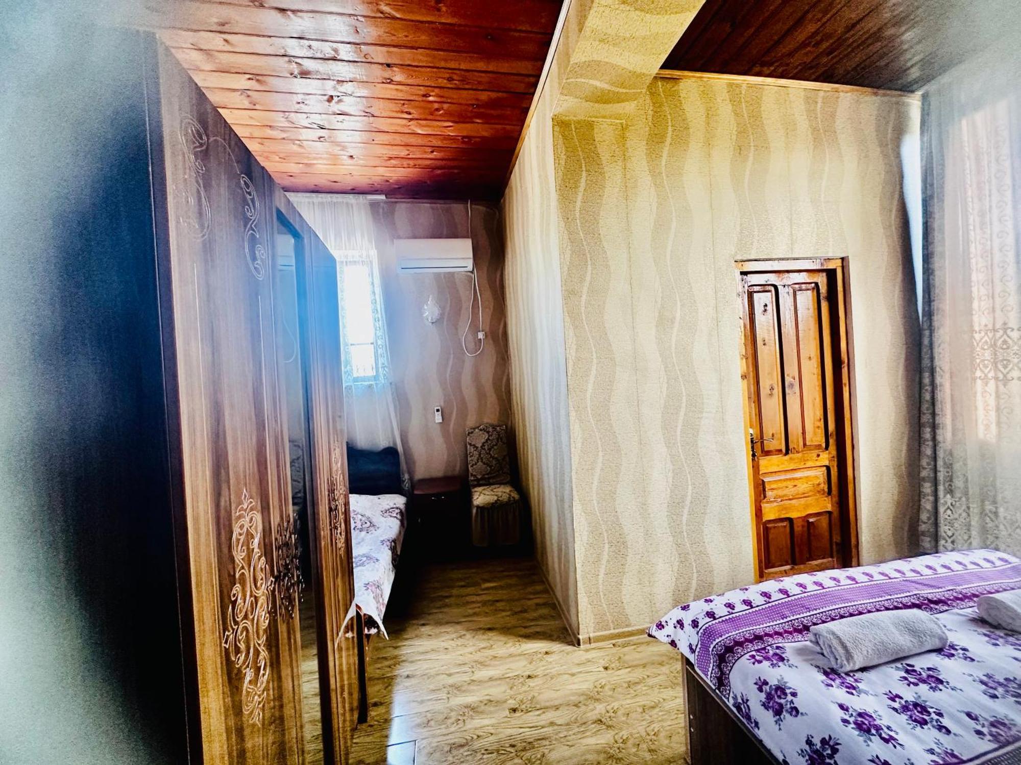 Guesthouse Kamelia Martvili Buitenkant foto