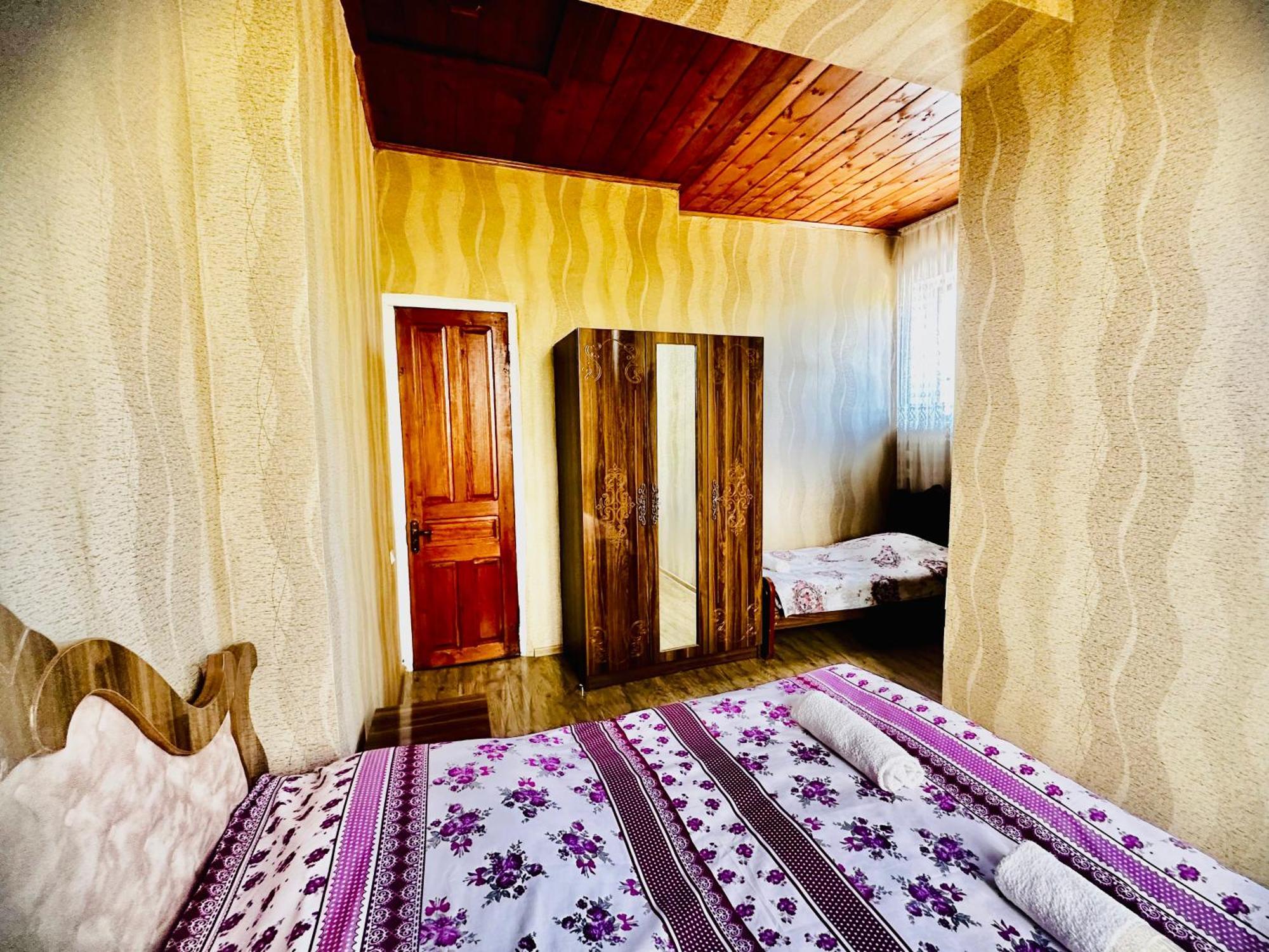Guesthouse Kamelia Martvili Buitenkant foto